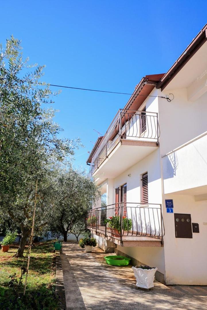 Apartment Daniela 사부드리자 외부 사진